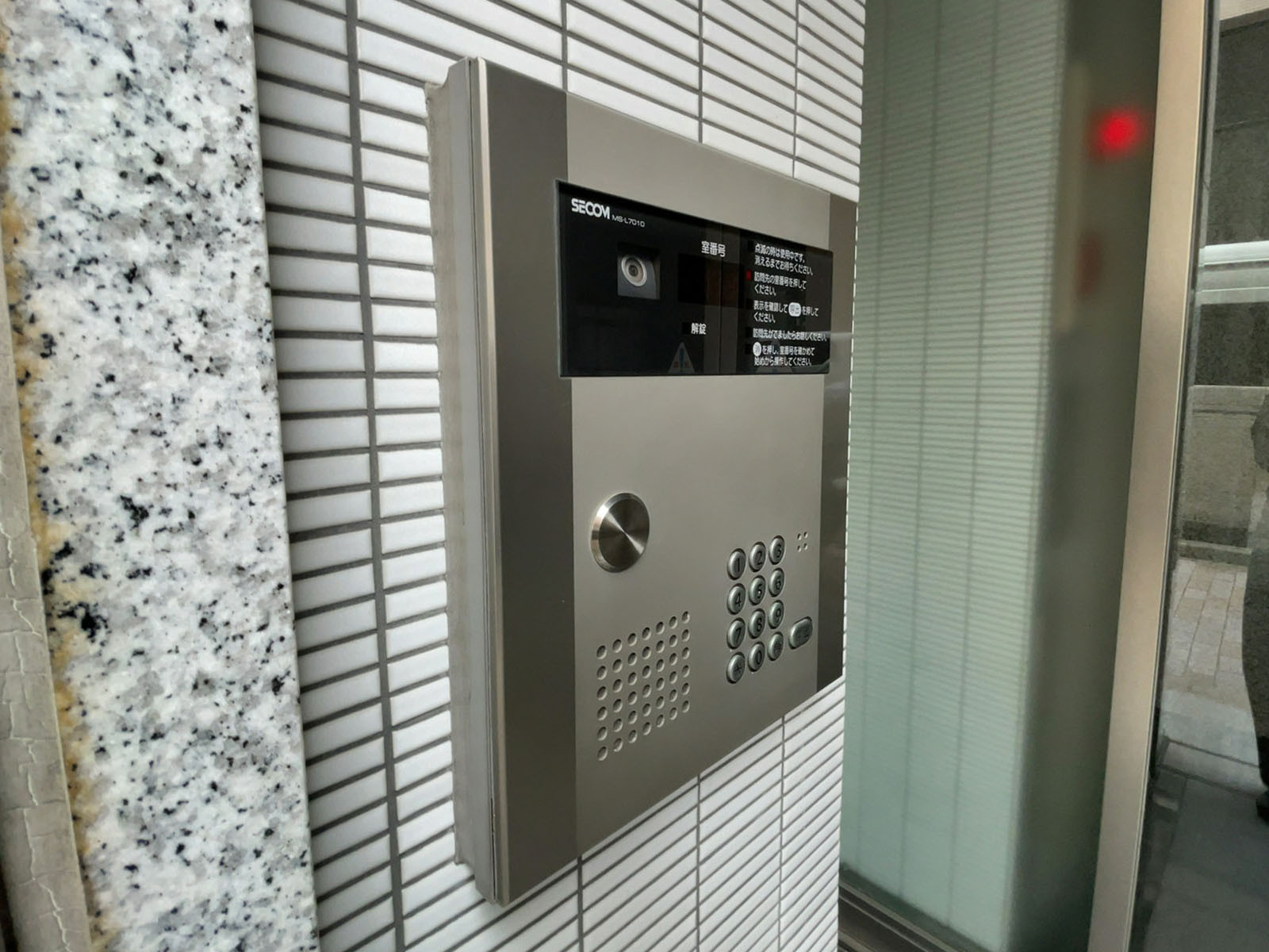 インターホン