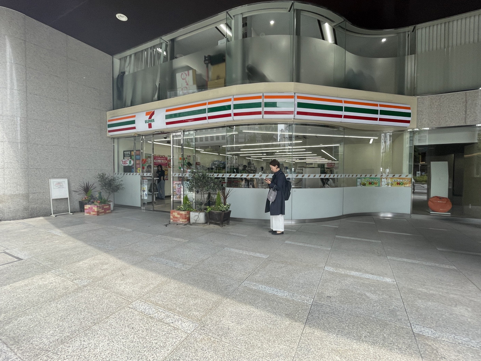 1階のセブン-イレブン