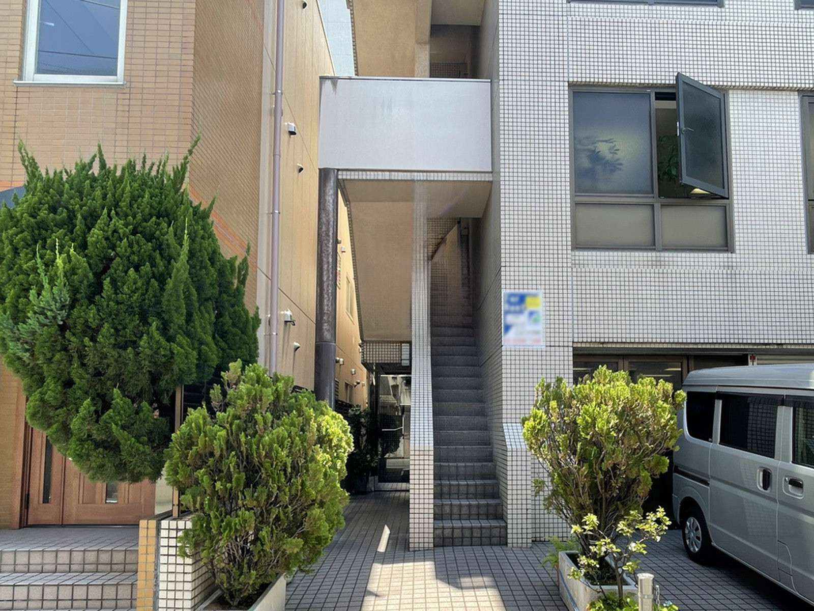 エントランスアプローチ