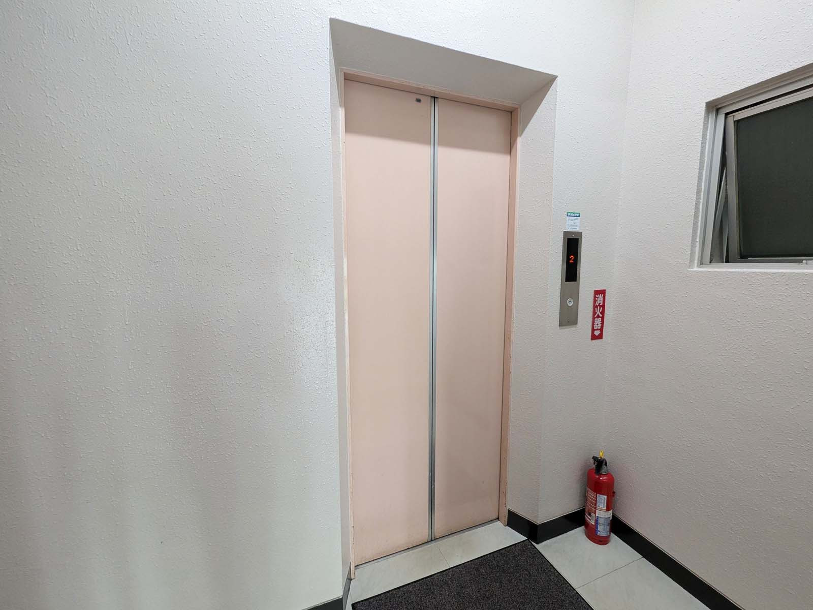 エレベーター