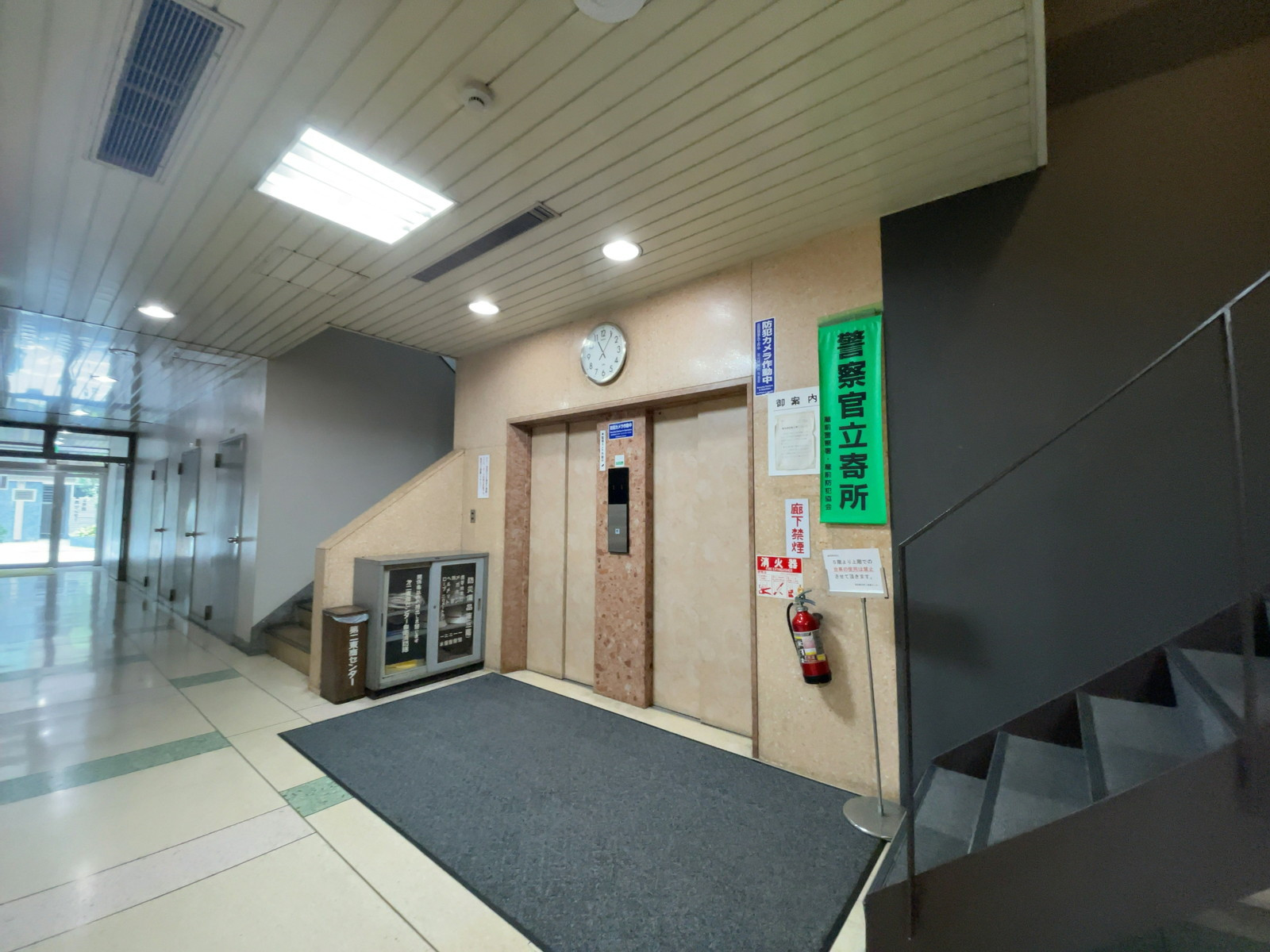 エレベーターホール