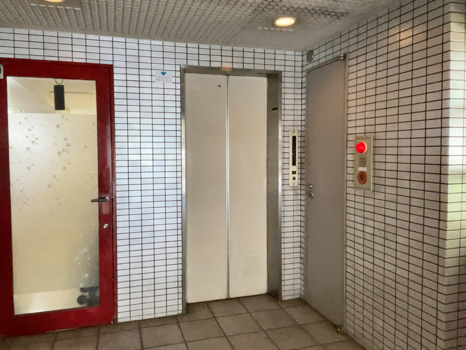 エレベーター(1基)