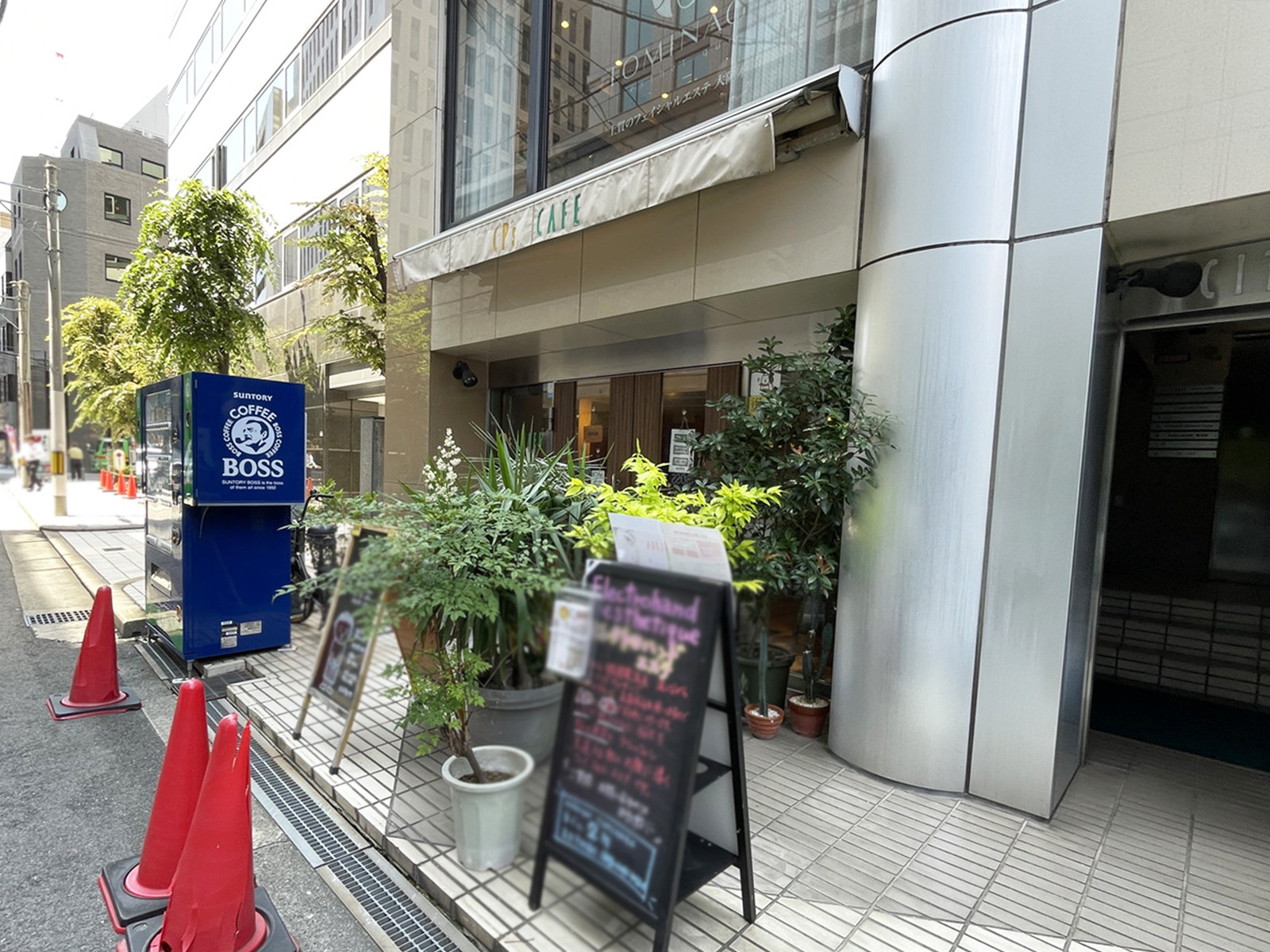 1階の飲食店