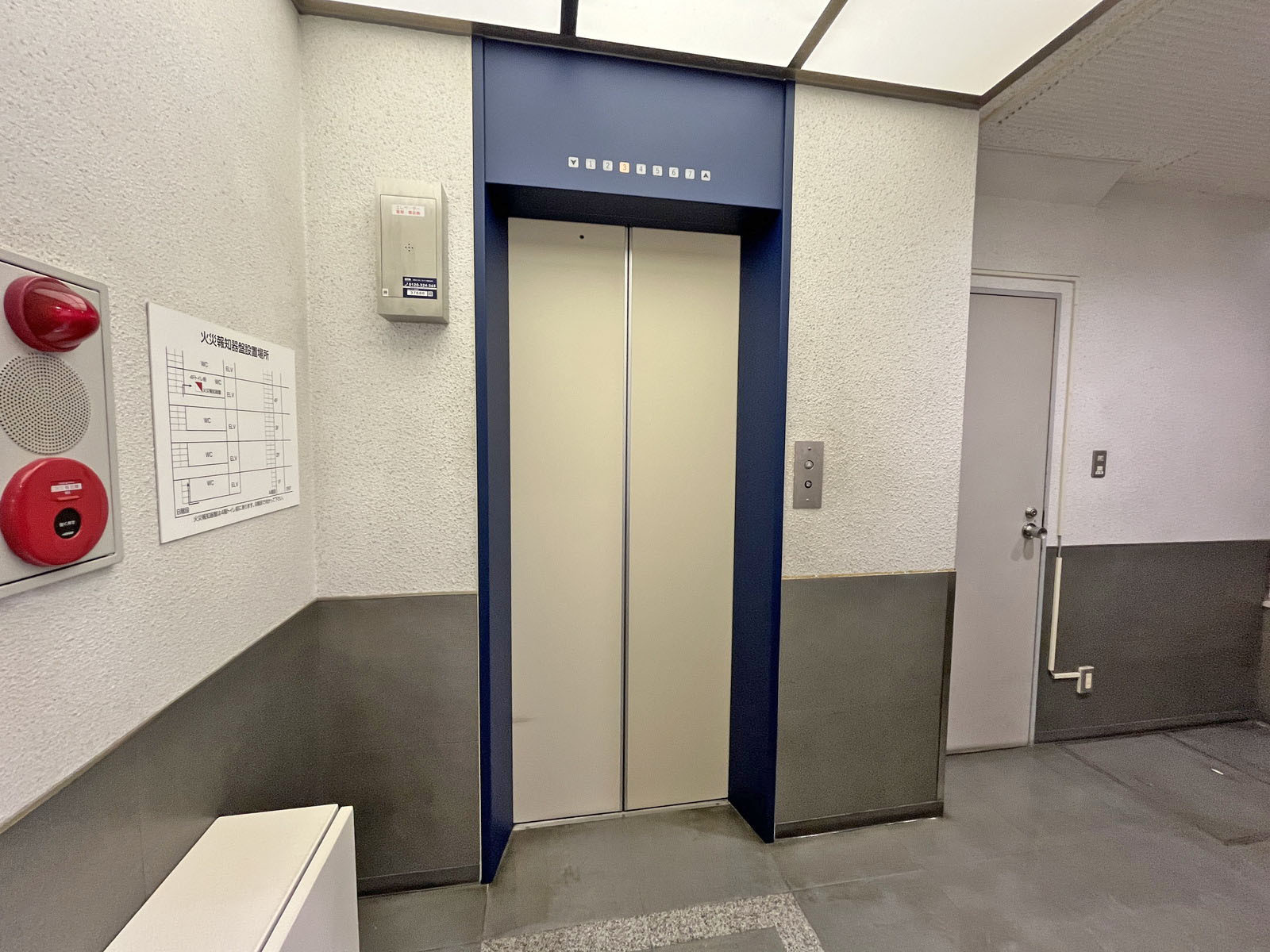 エレベーター(1基)