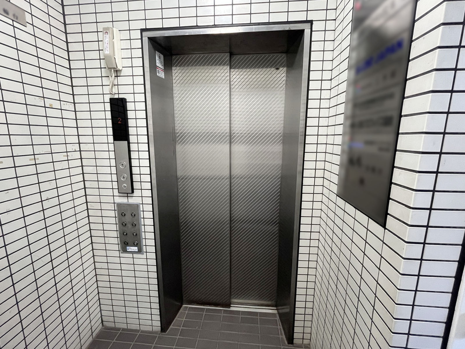 エレベーター(1基)