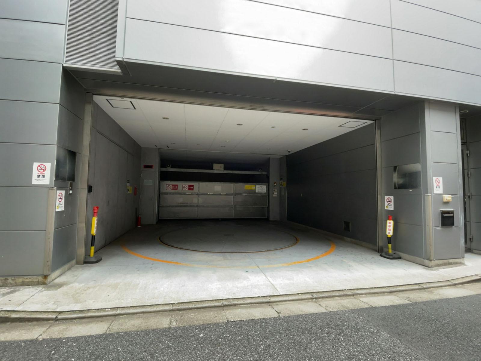 駐車場