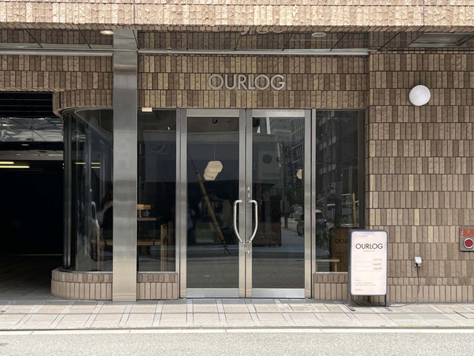 1階の飲食店