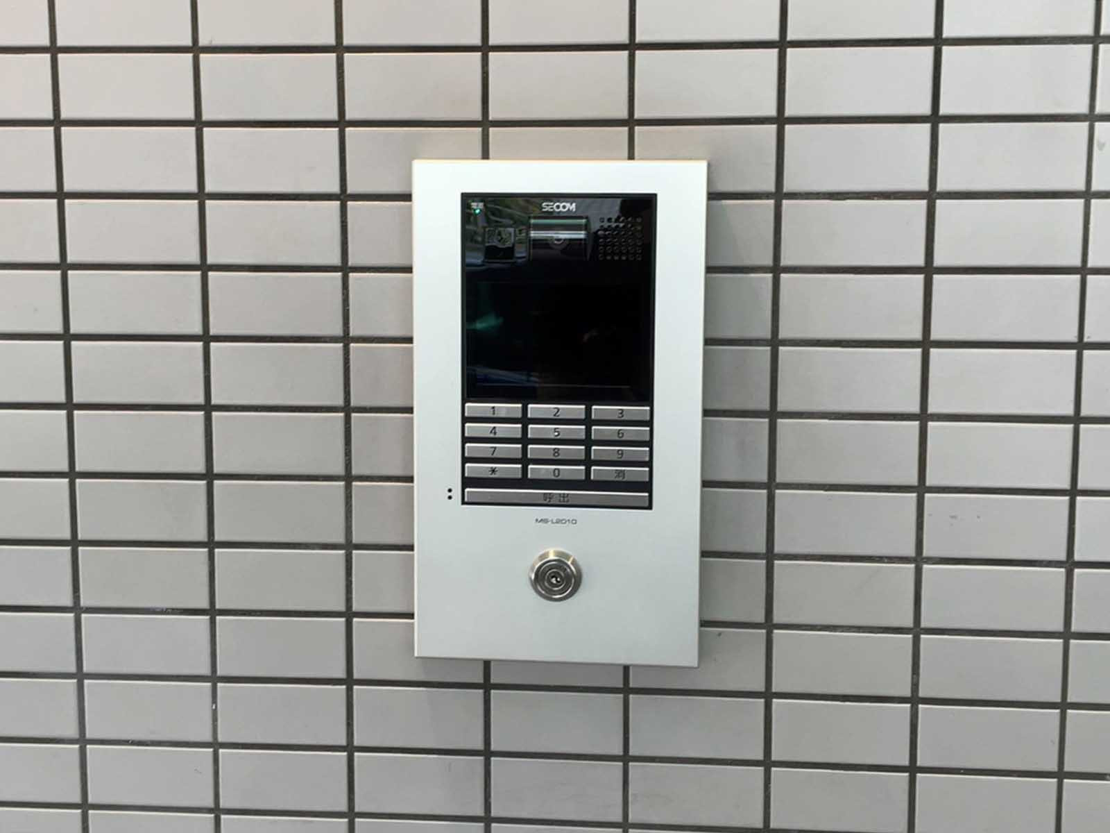 インターホン