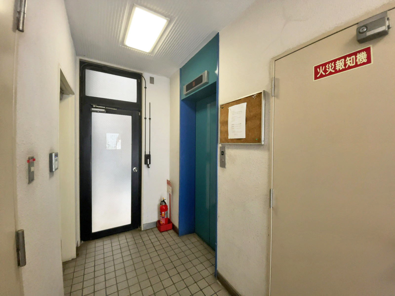 エレベーター(1基)