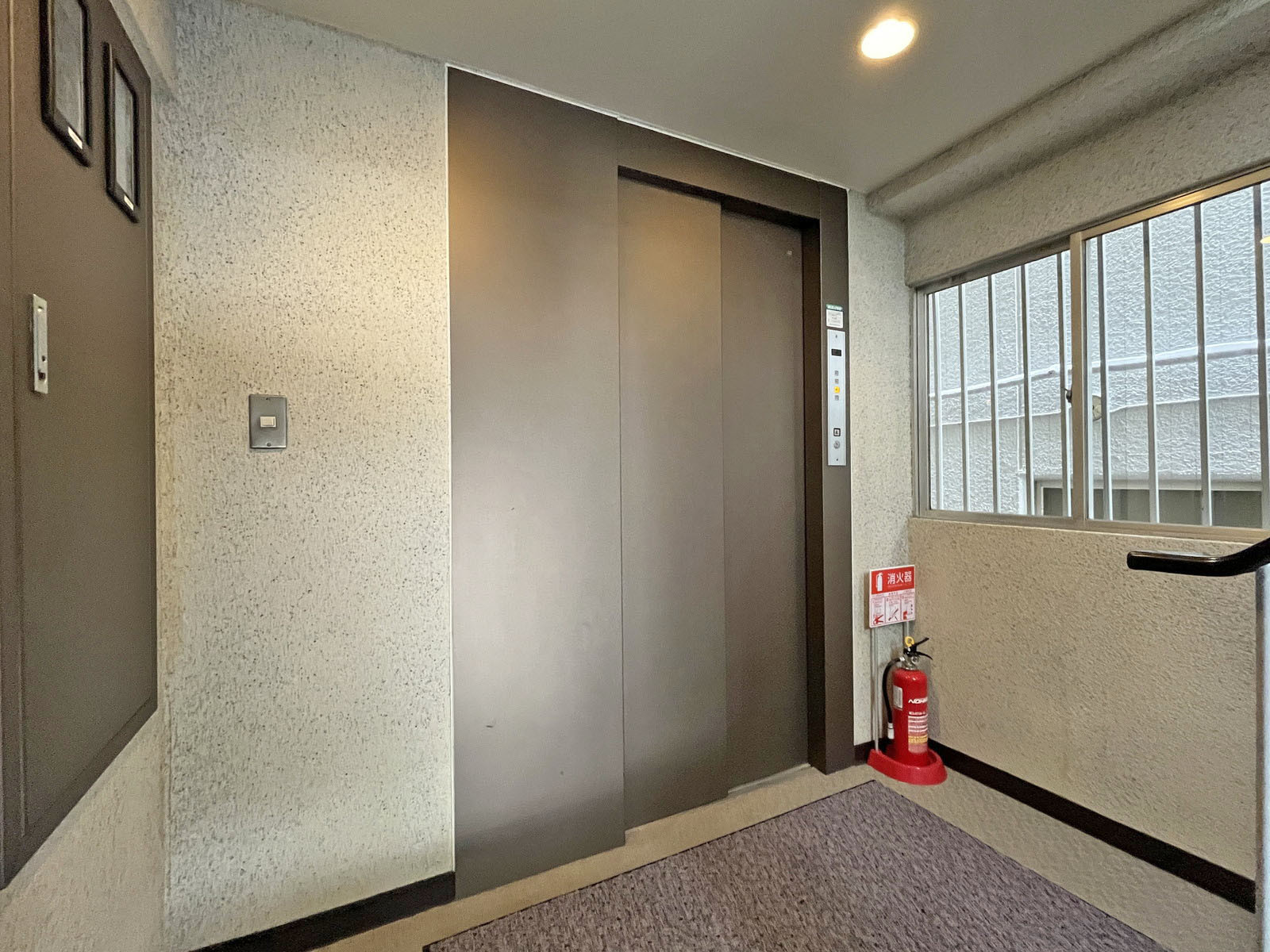 エレベーター(1基)