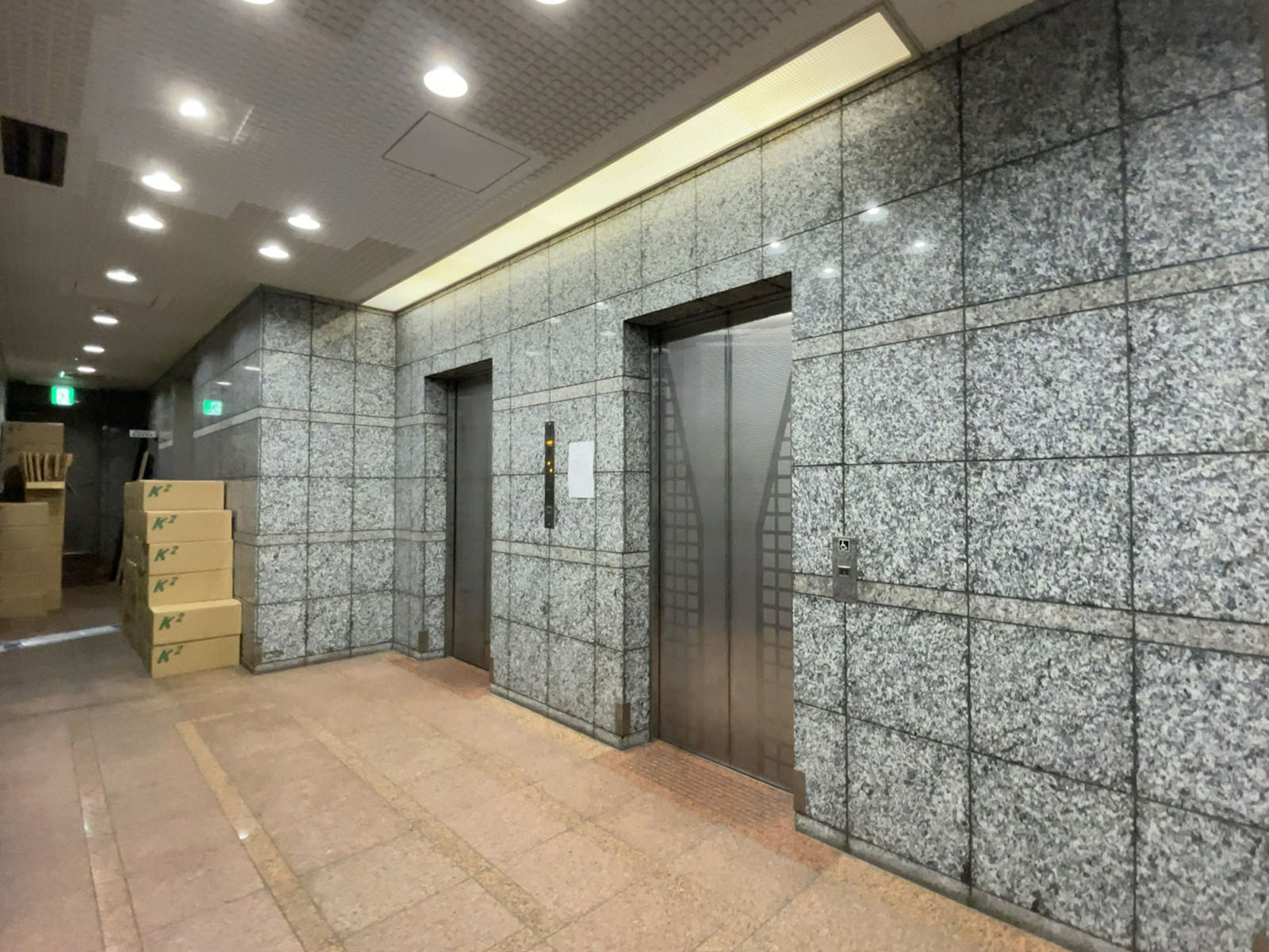 エレベーターホール