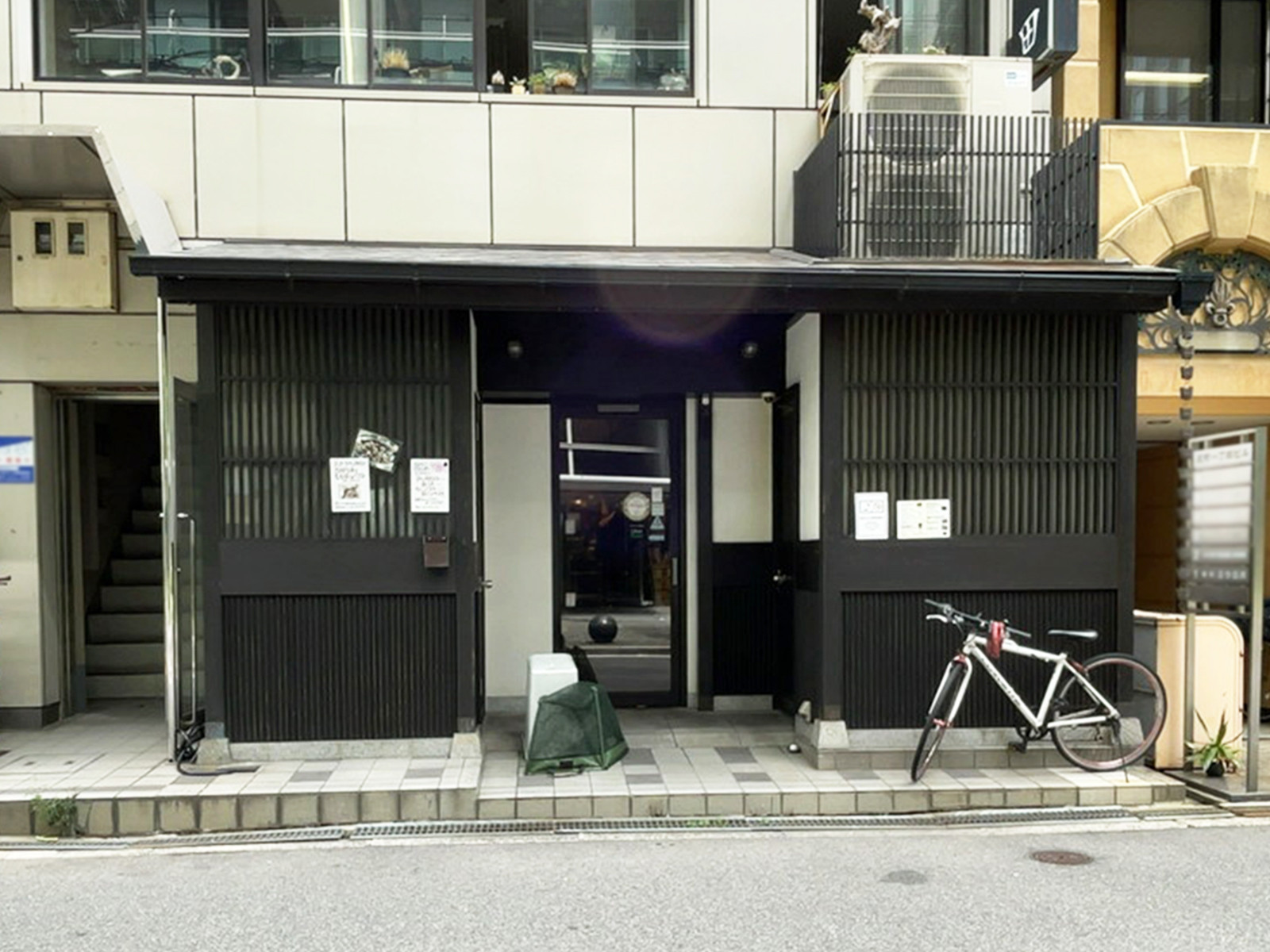 1階の飲食店