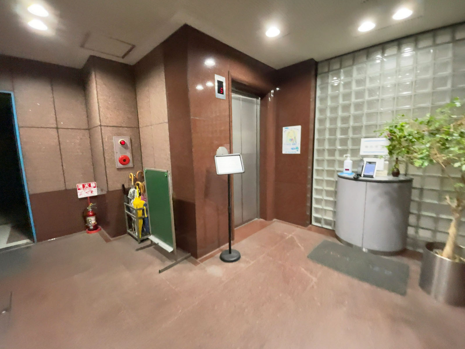エントランス