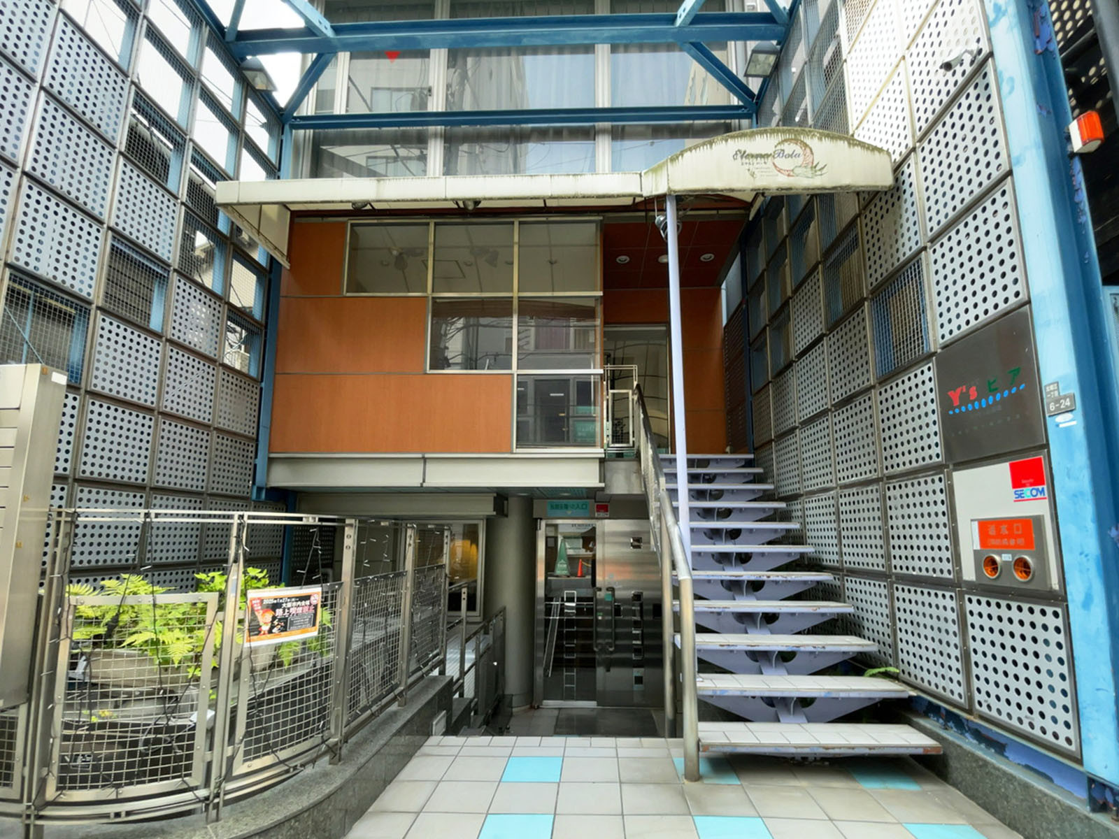 2階のテナント