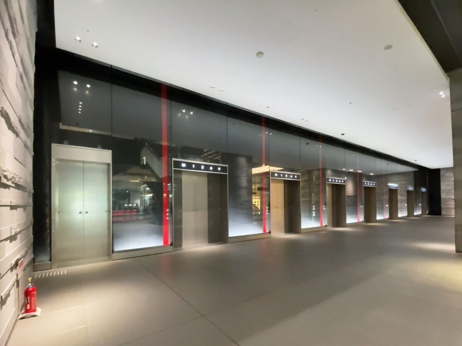 エレベーターホール