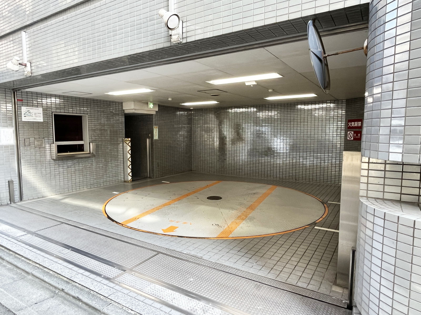 駐車場