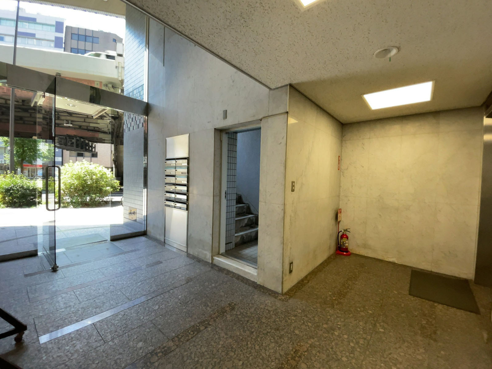 エントランス