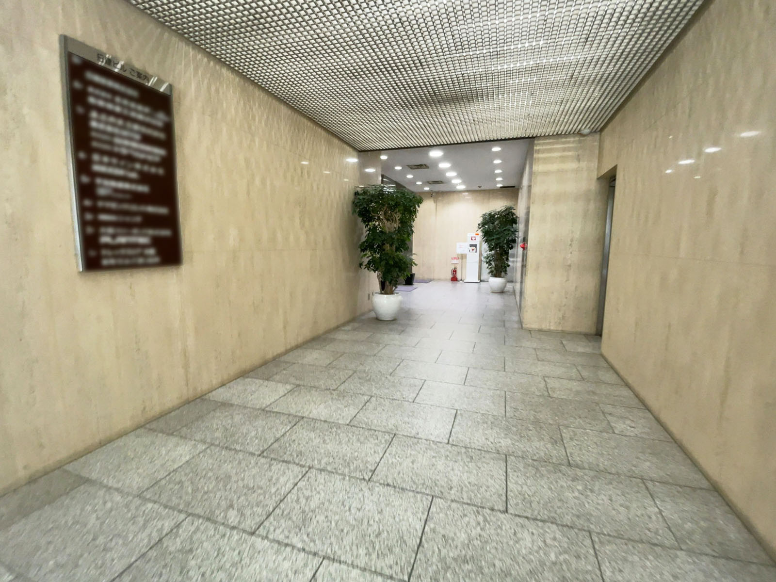 エントランス