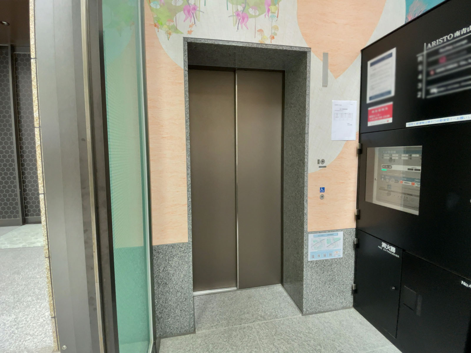 エレベーター(1基)
