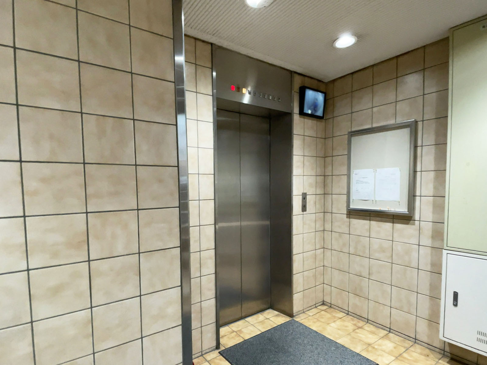 エレベーター