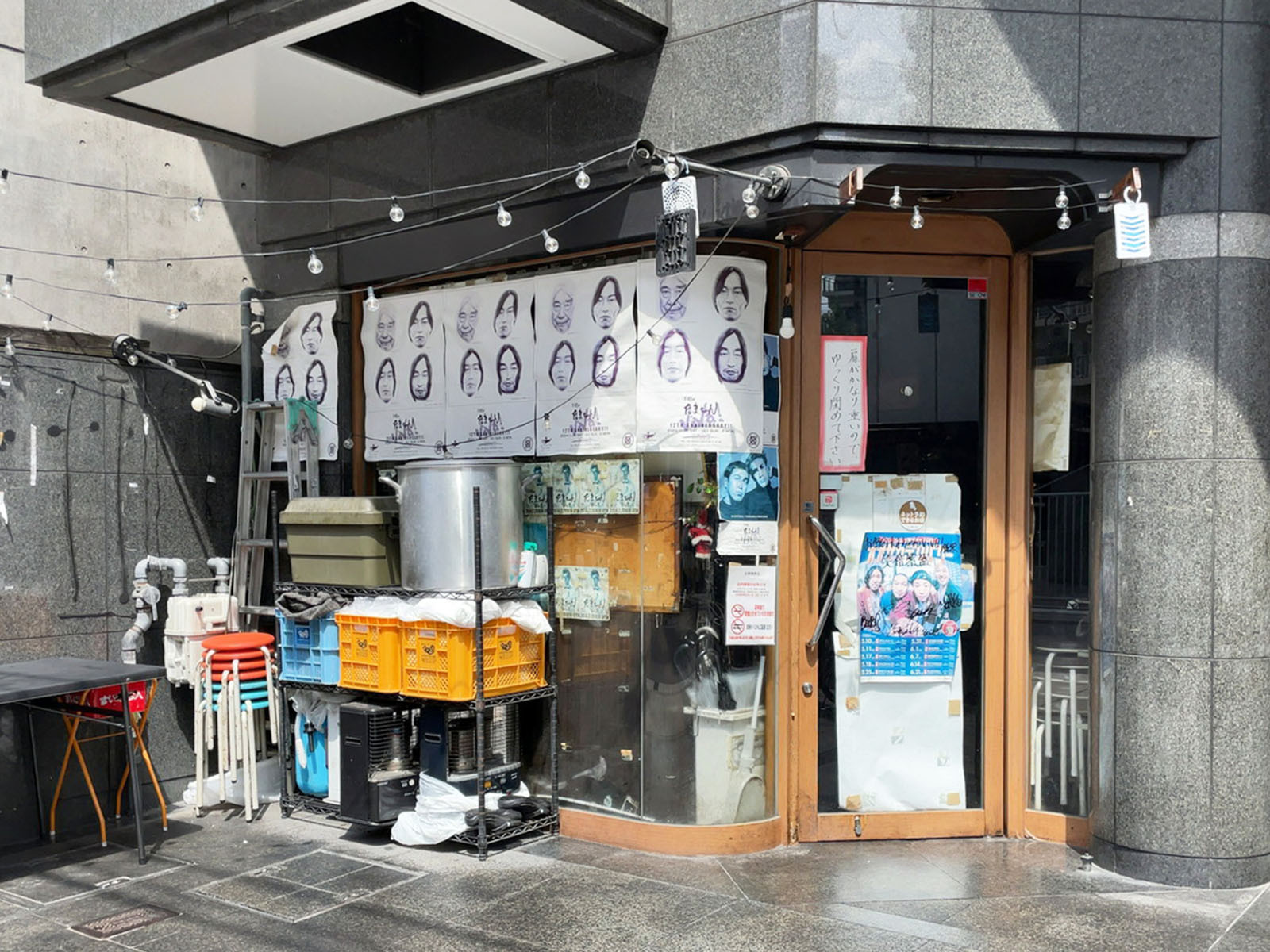 1階の飲食店