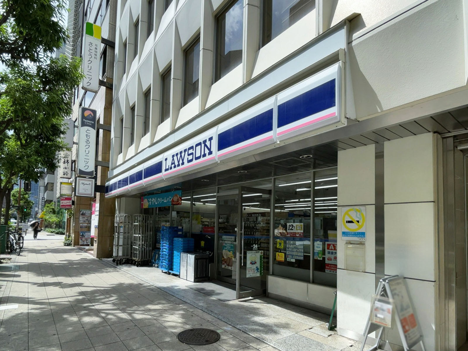 1階のローソン 西区新町一丁目店