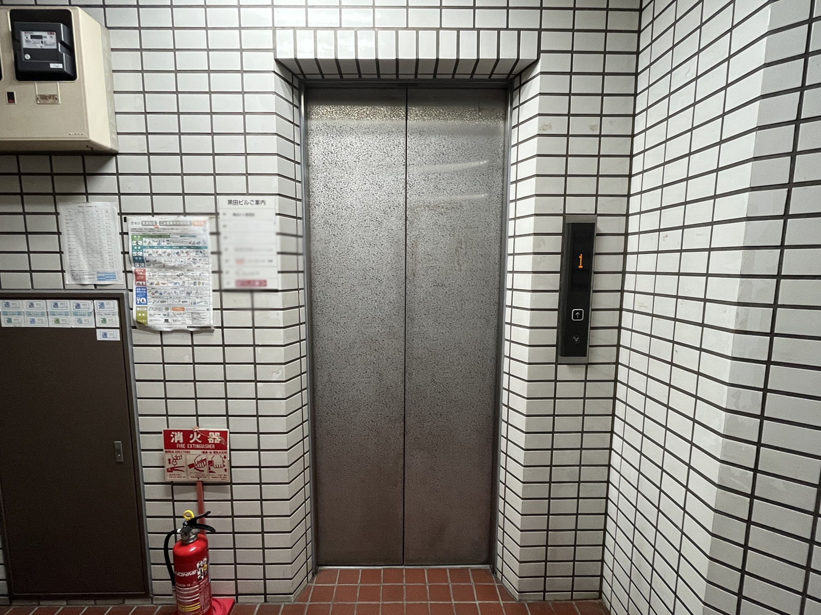 エレベーター(1基)
