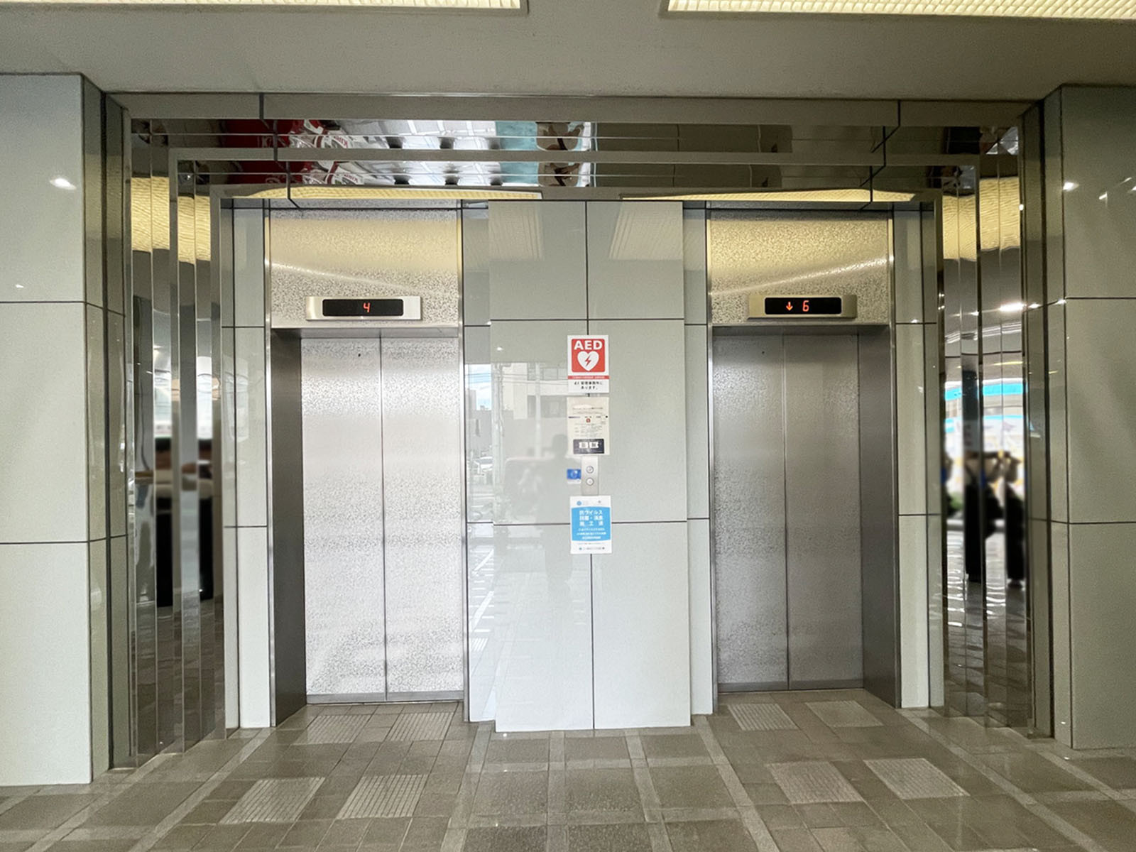 エレベーター(2基)
