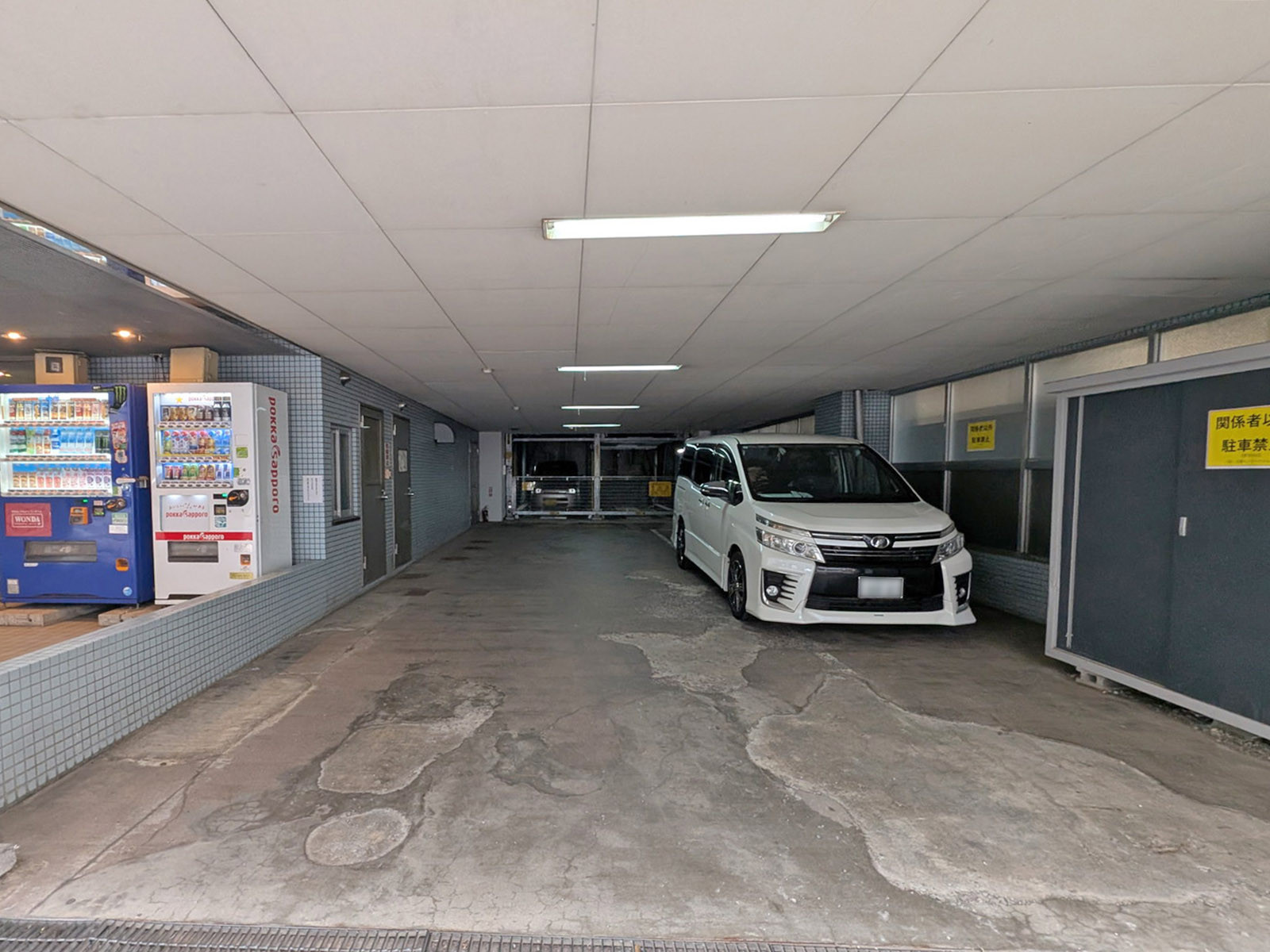 駐車場