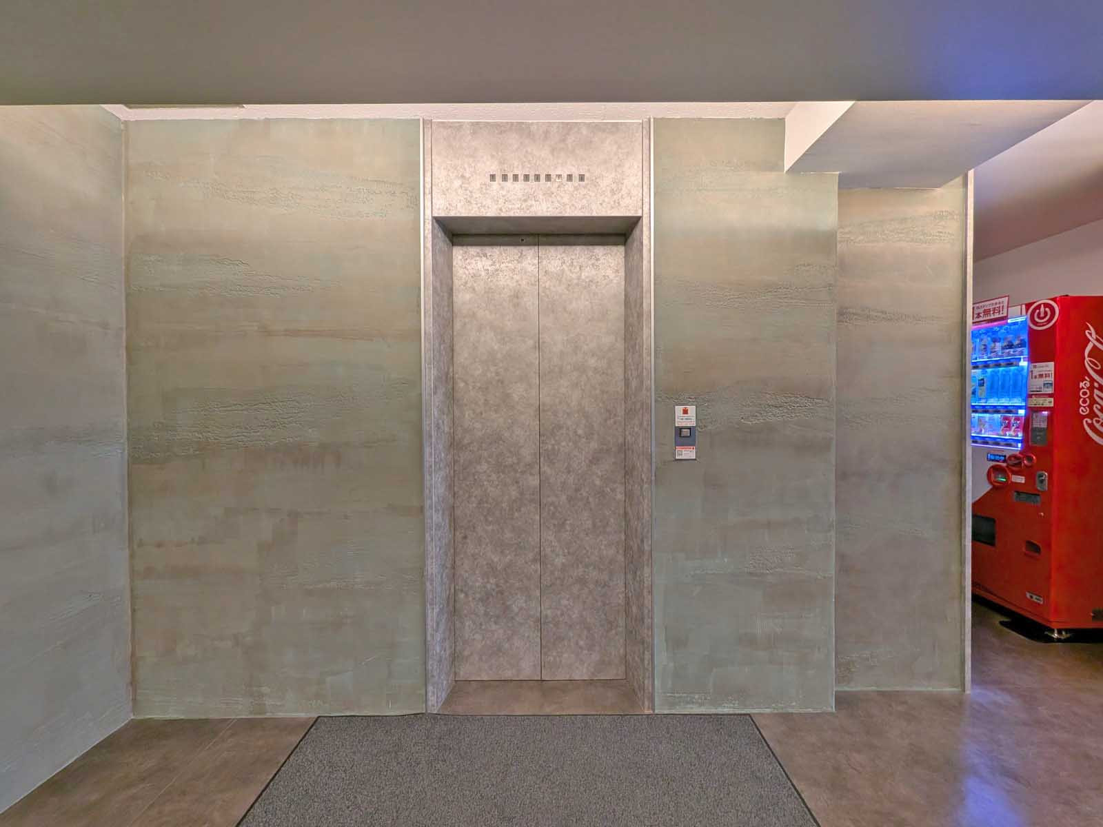 エレベーター(1基)
