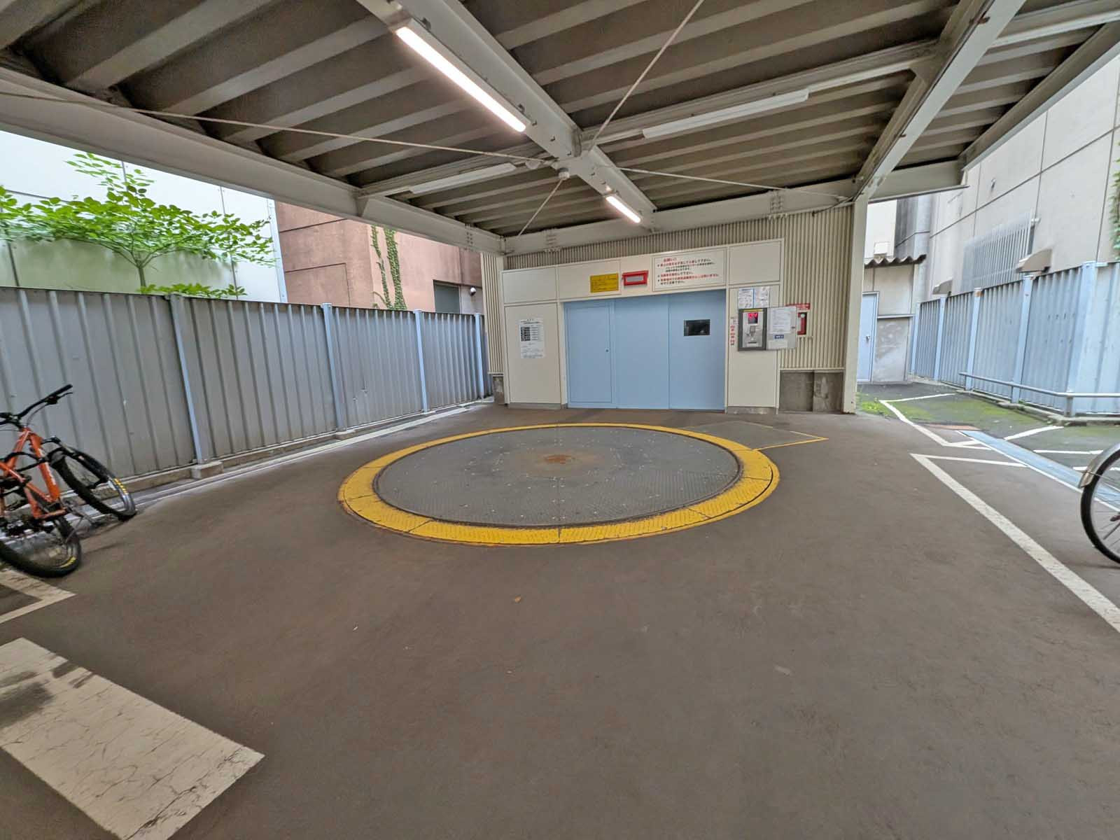 駐車場