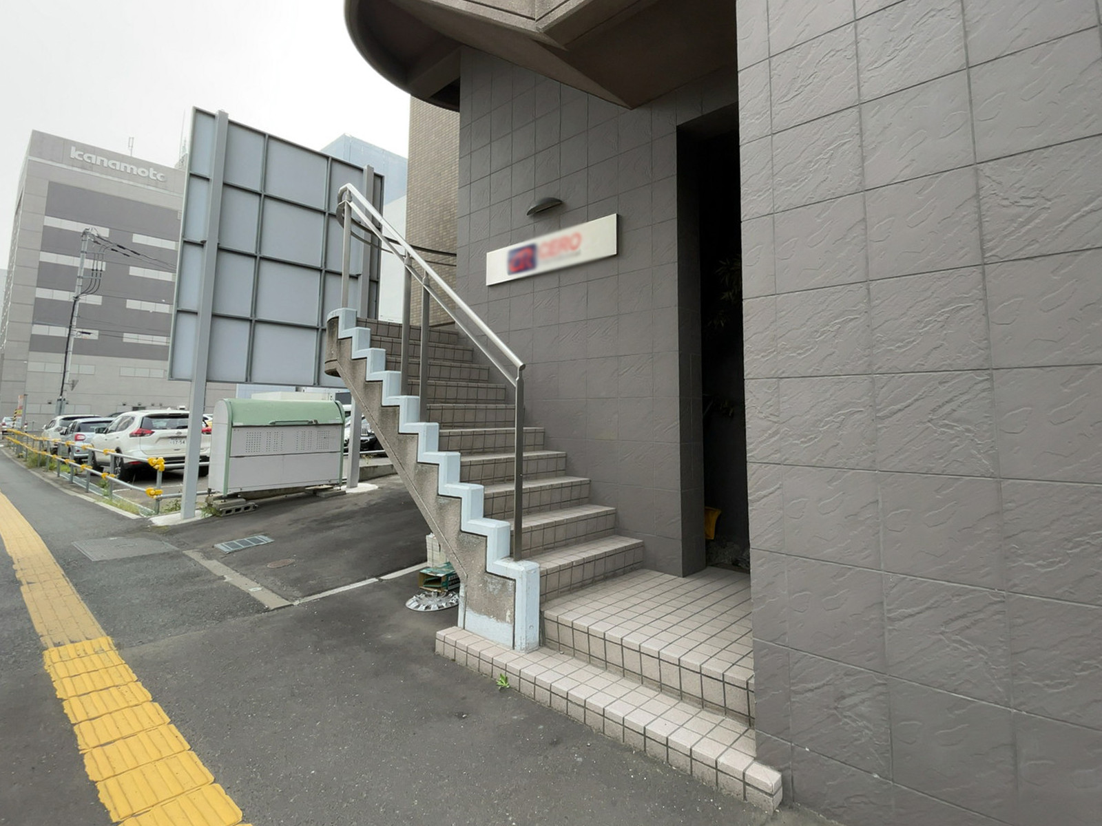 テナント専用階段