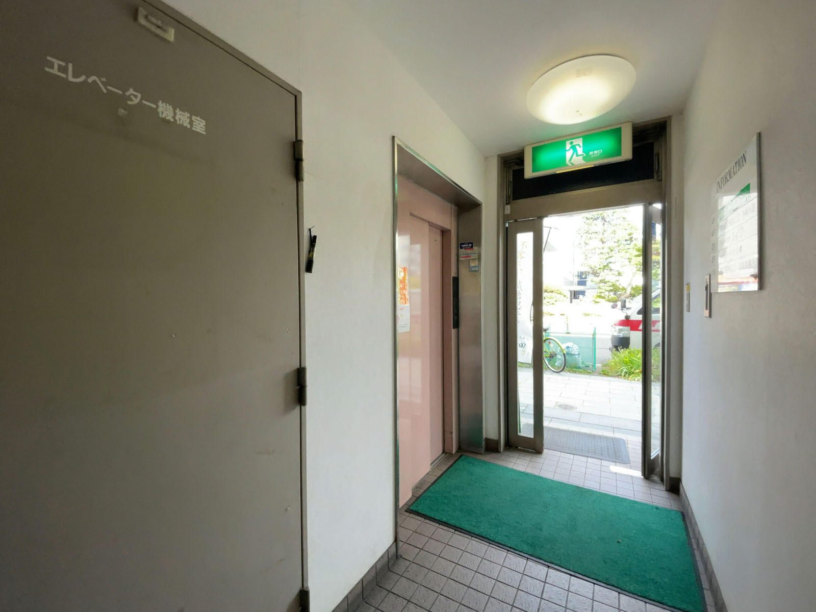 エレベーター(1基)