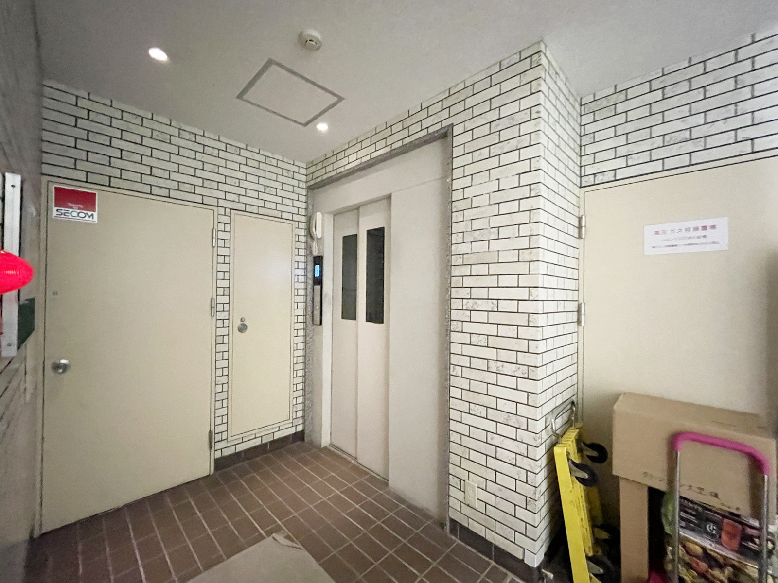エントランス