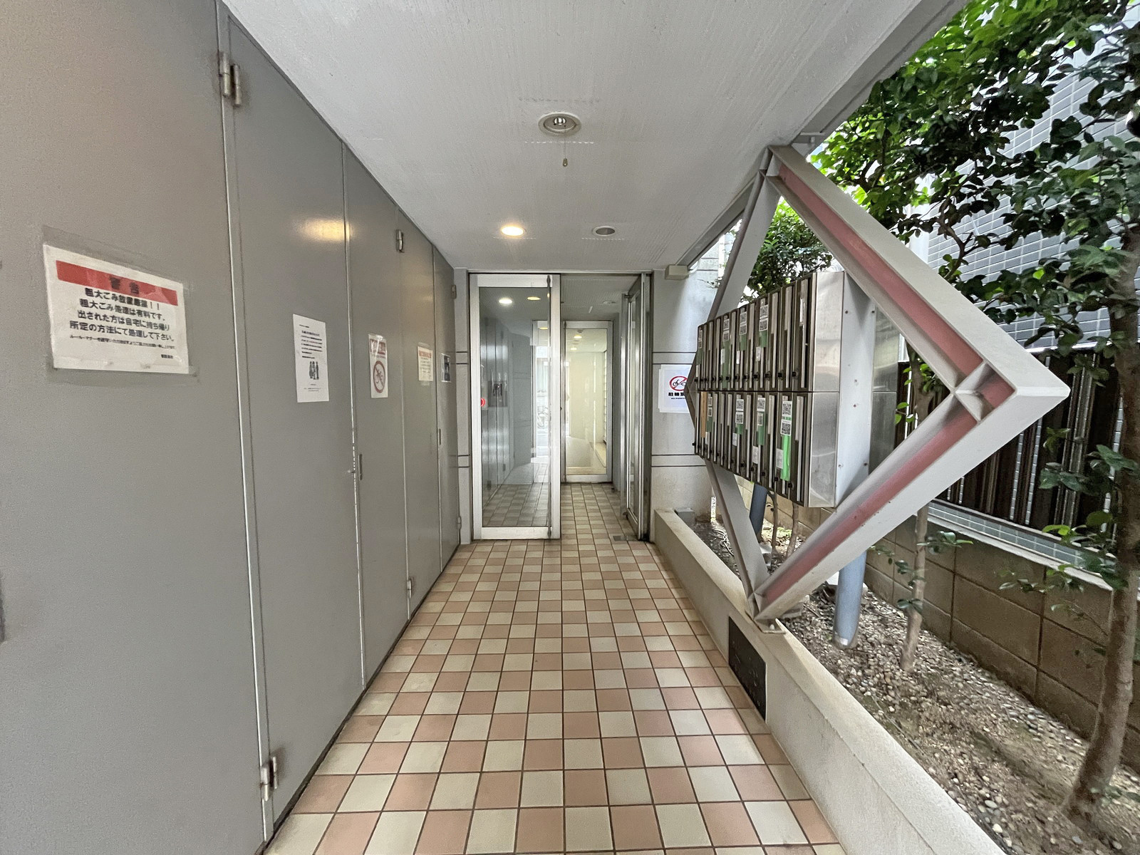 エントランス