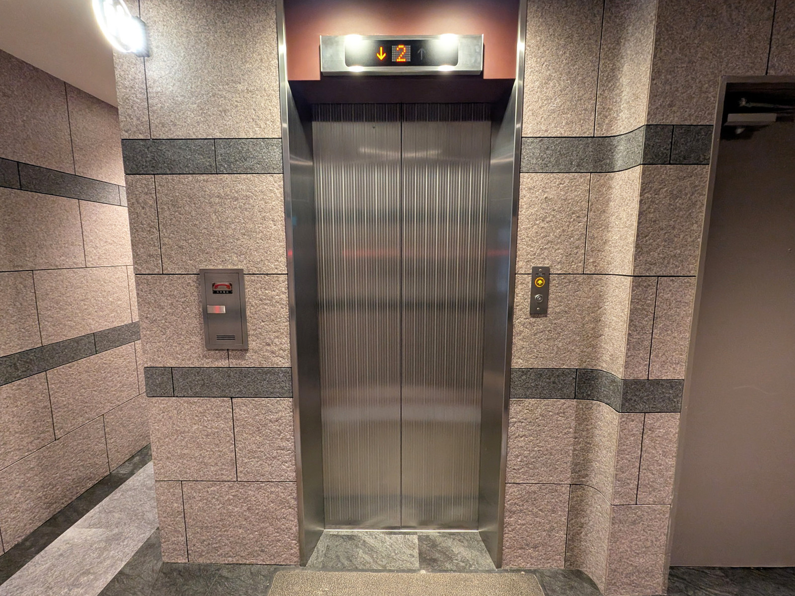 エレベーター