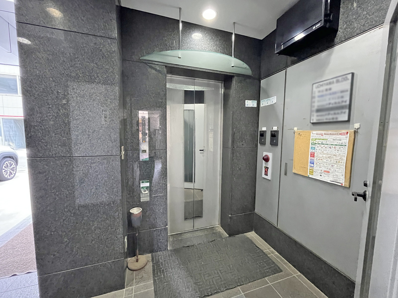 エレベーター(1基)