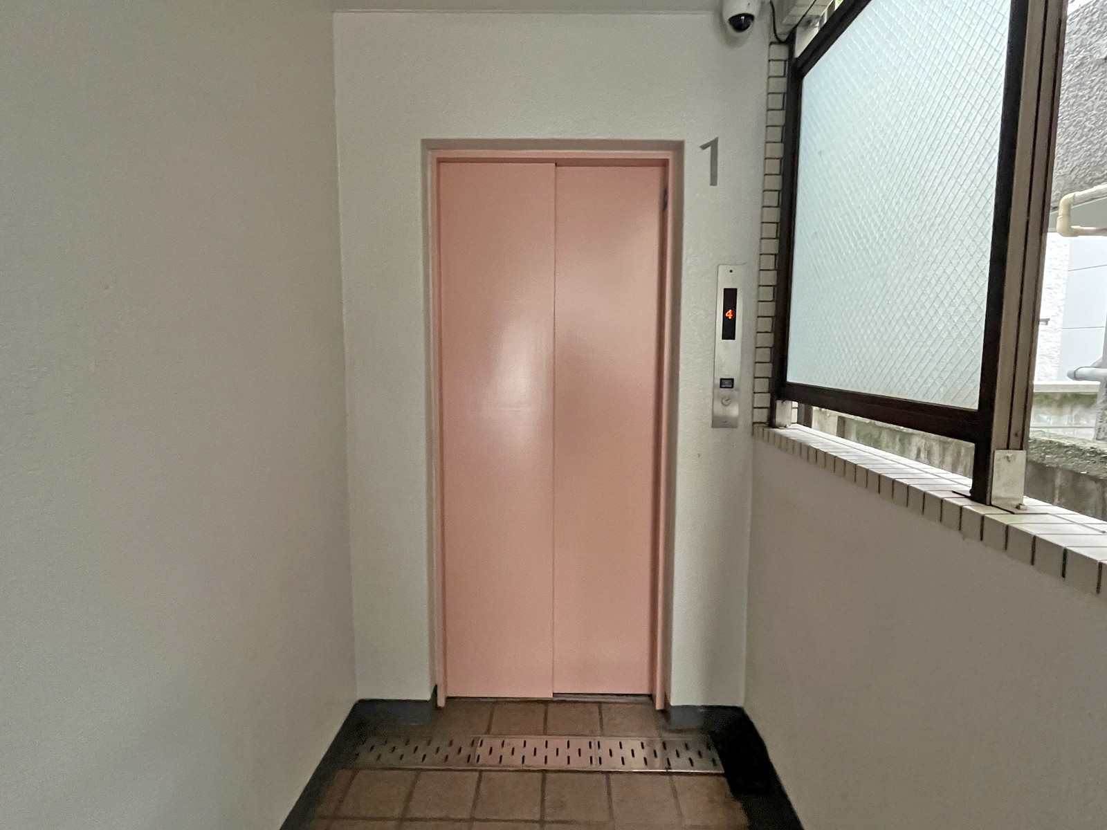 エレベーター(1基)