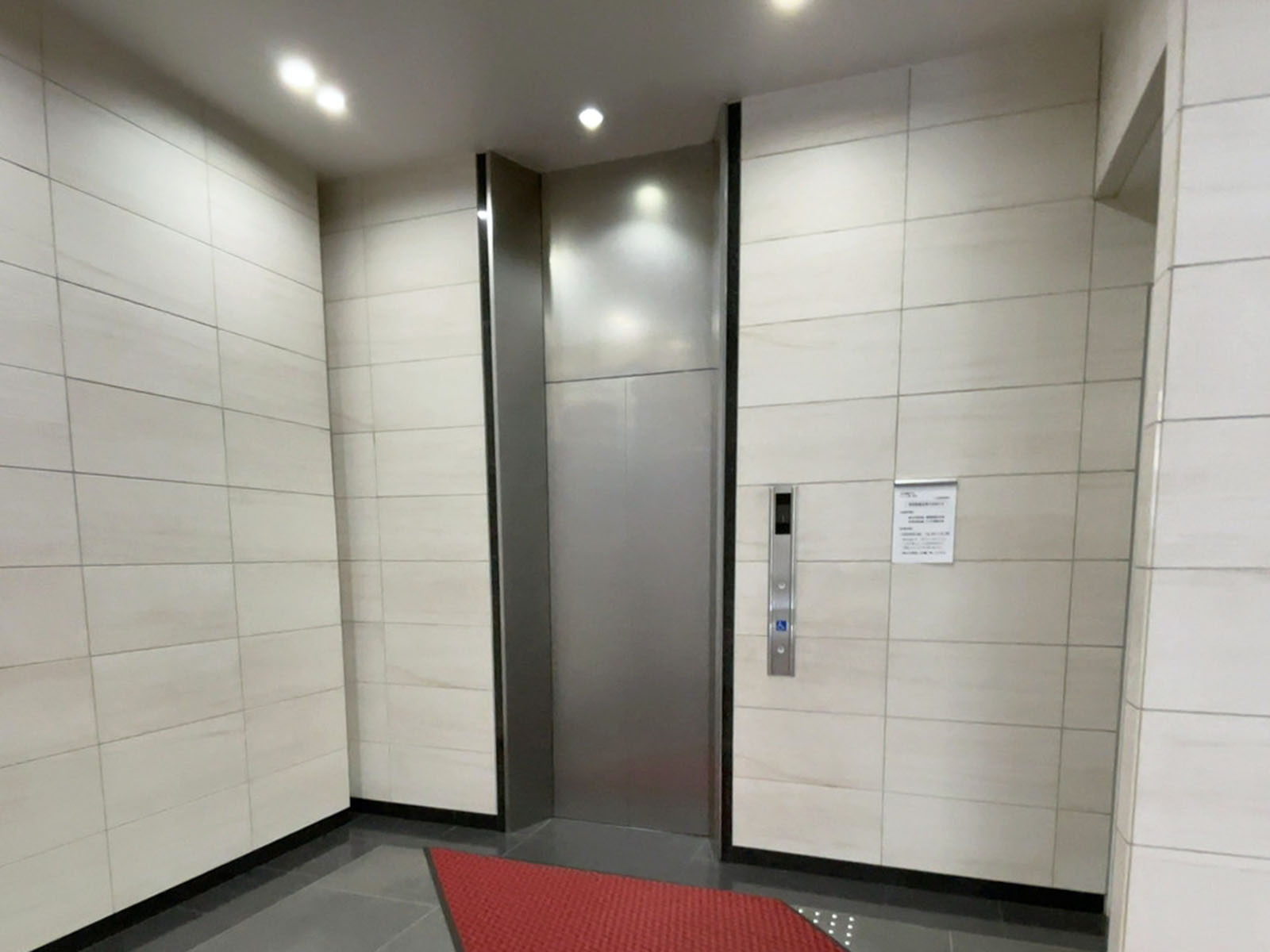 エレベーター(1基)