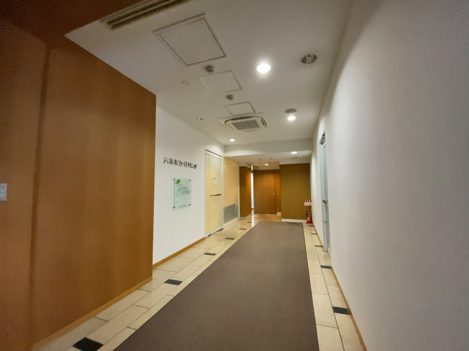 エントランス(EAST棟)
