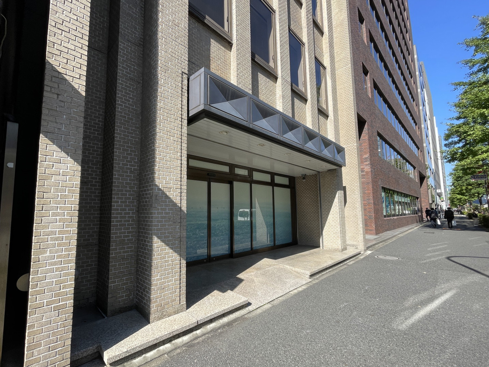 大通り側1階の様子