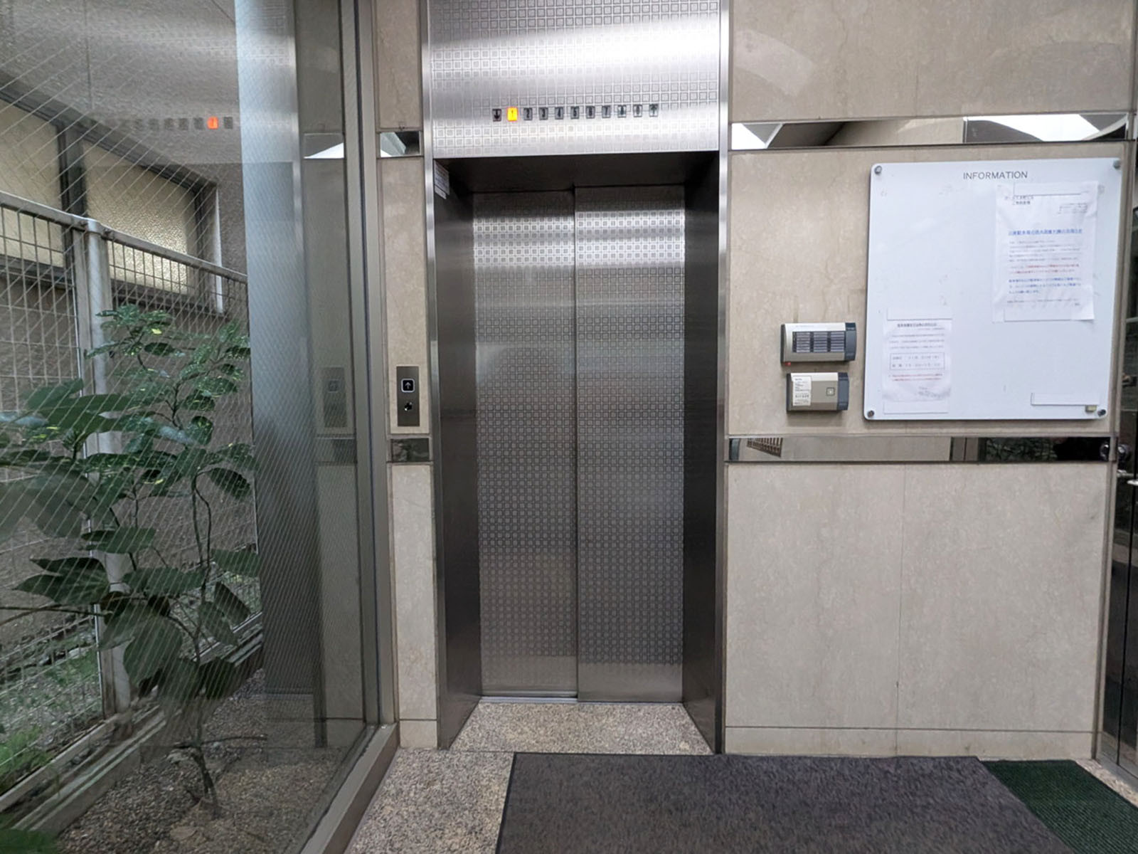 エレベーター(1基)