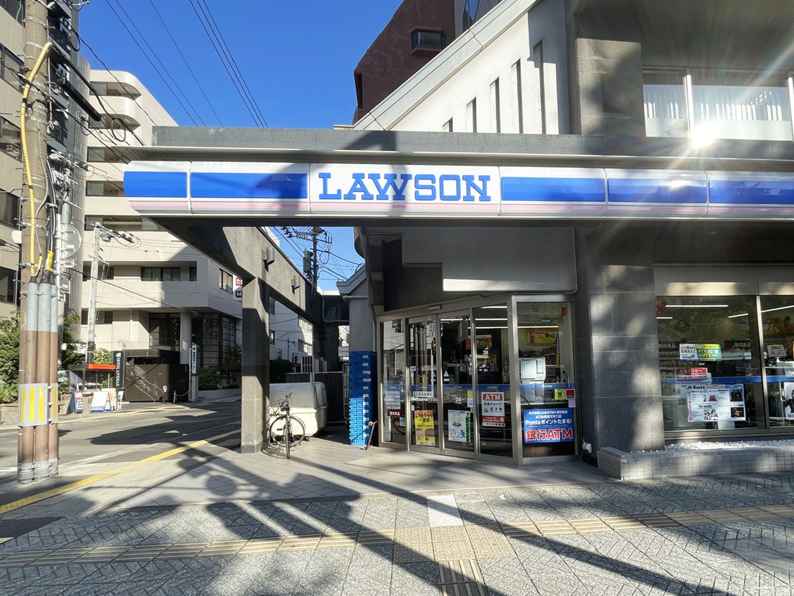 1階のローソン 仙台大町一丁目店