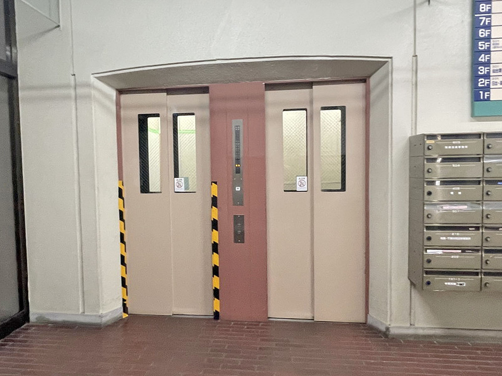 エレベーター(2基)