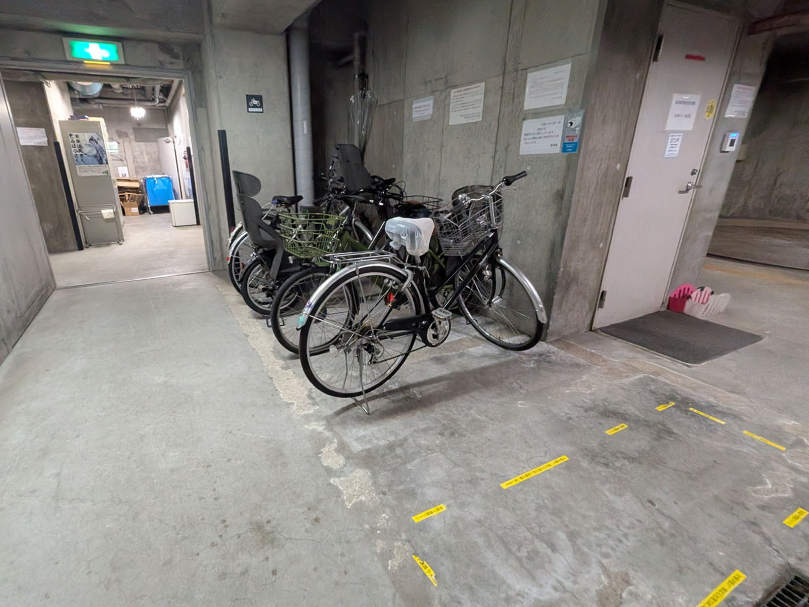 駐輪場