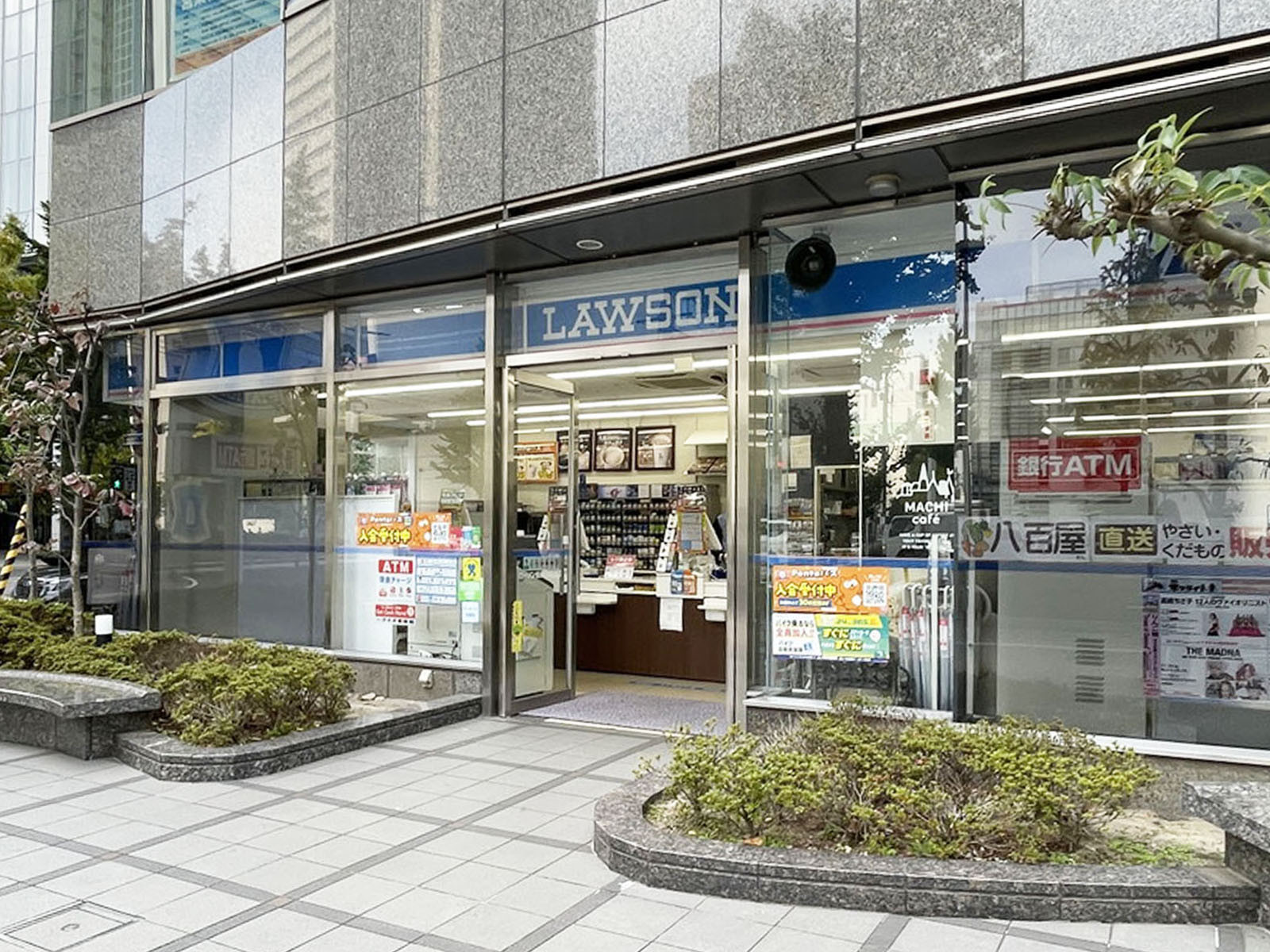 1階のローソン 仙台柳町通店