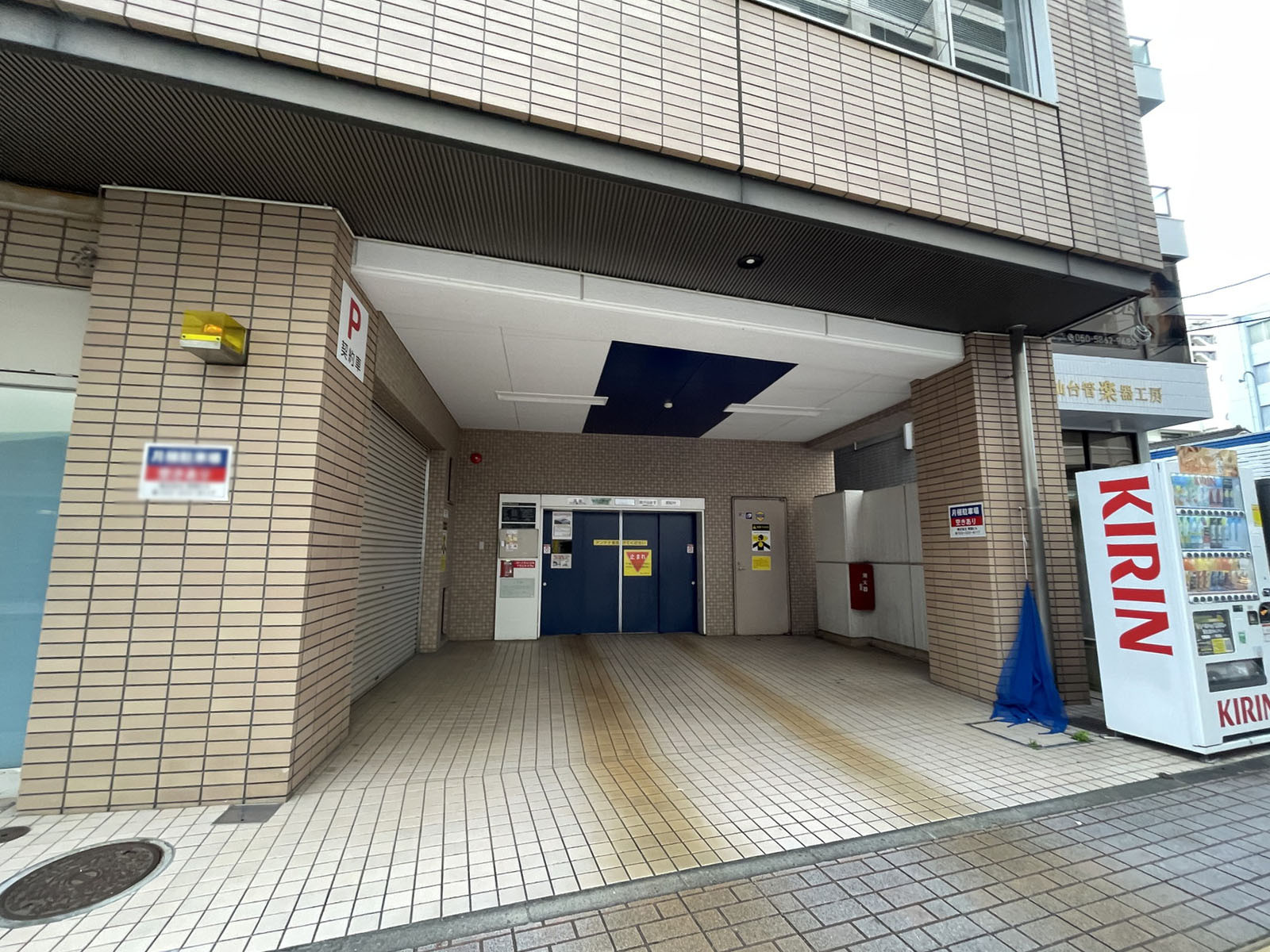 駐車場