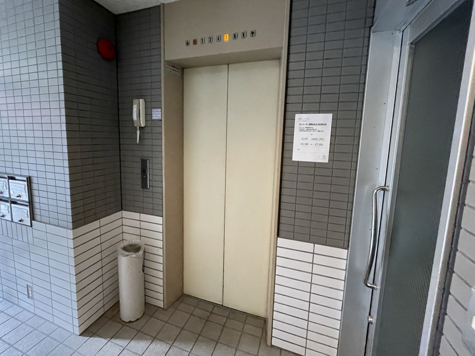 エレベーター(1基)
