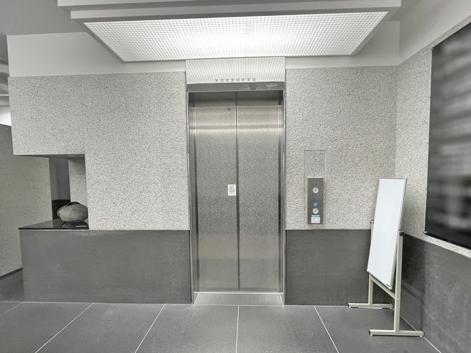 エレベーター(1基)