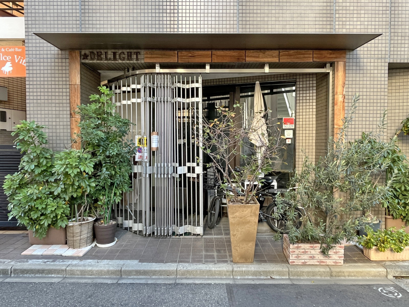 1階の飲食店